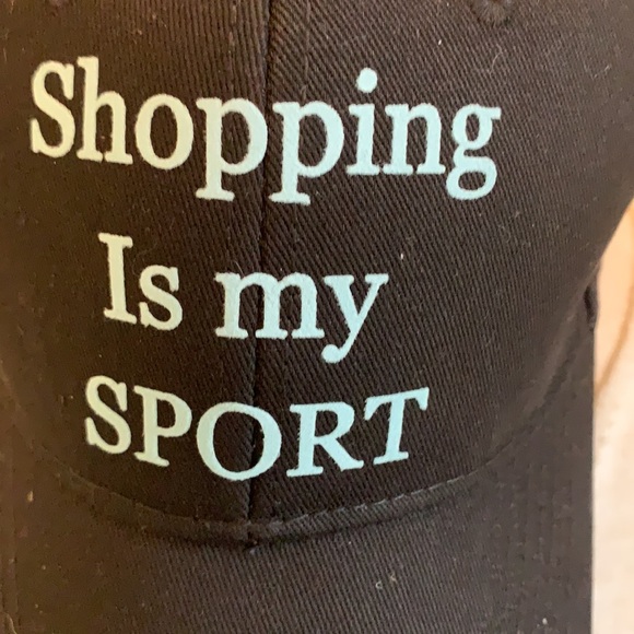 NWT black cap - Picture 2 of 4